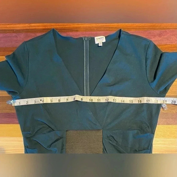 Armani Collezioni Green Knit Dress with Elastic Waist Gather, size 12 - Picture 9 of 10